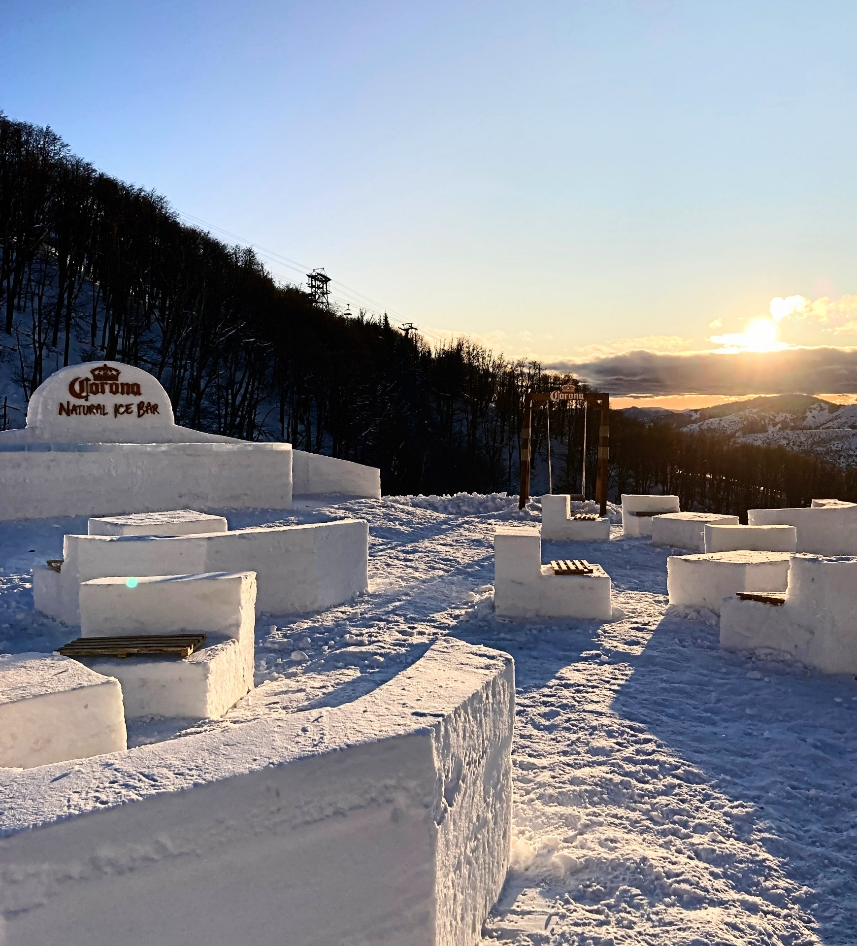 Corona Natural Ice Bar — imagen 5